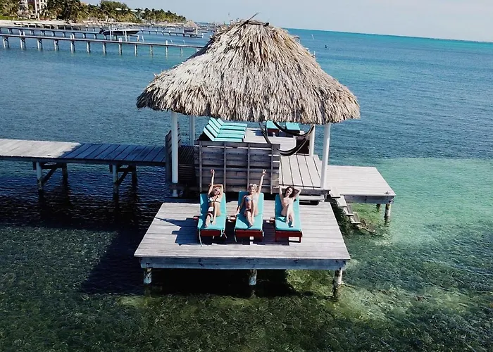 Pelican Reef Hotel