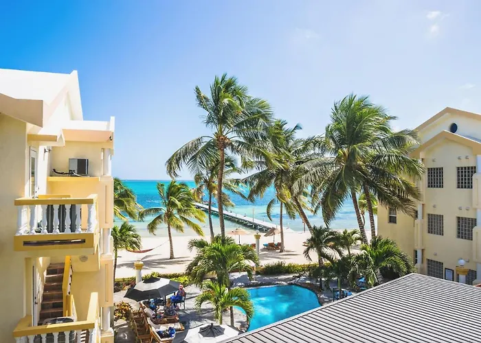 Pelican Reef Hotel *
